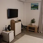 Gazde/Camere de închiriat Parlament Bucureşti